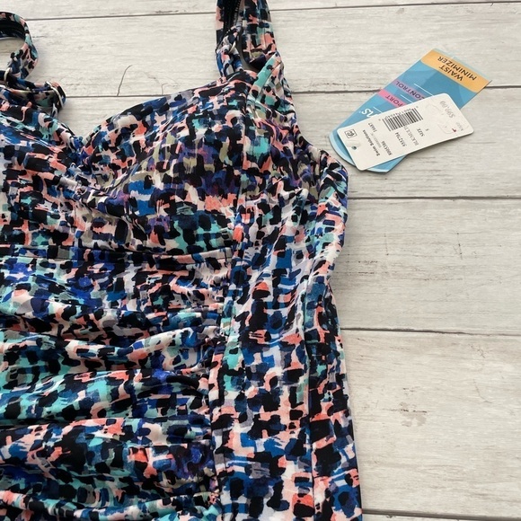 Swim Solotion Bust support shirred front tummy control one piece bathing suit 8 - Picture 3 of 12